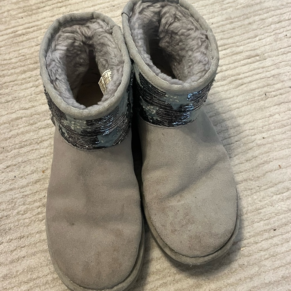 Sequin Star Ugg Boots - Picture 6 of 6